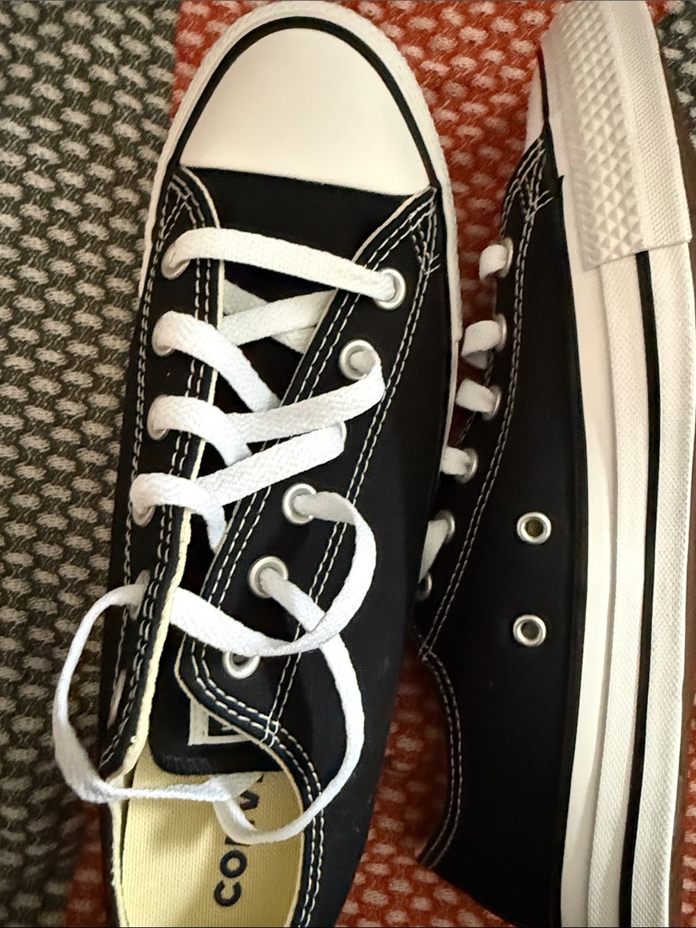 Converse All Star Ox - Classic Low Top Sneakers - Black & White